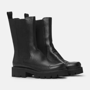 Calf Length Boots - Støvle - Kort - Sort - Ilse Jacobsen