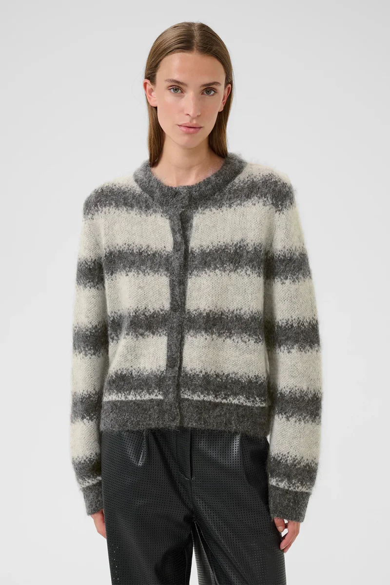 KBChase Cardigan